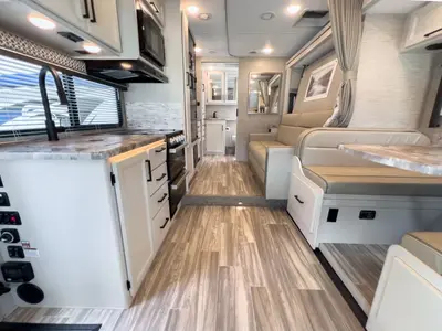 2023 Thor Motor Coach Four Winds photo 5