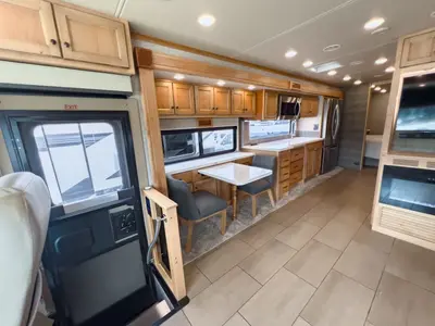 2023 Tiffin Motorhomes Allegro photo 7