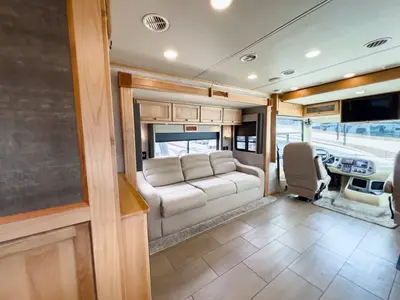 2023 Tiffin Motorhomes Allegro photo 14