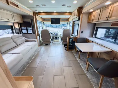 2023 Tiffin Motorhomes Allegro photo 3