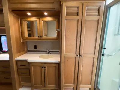 2023 Tiffin Motorhomes Allegro photo 17