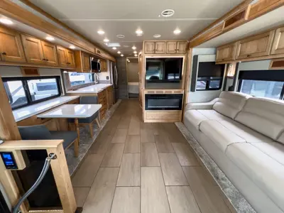 2023 Tiffin Motorhomes Allegro photo 6