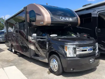 Used 2020 Thor Motor Coach Omni BB35