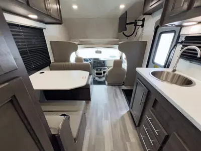 2025 Entegra Coach Odyssey SE photo 3
