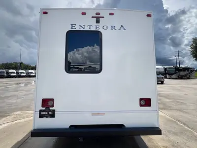 2025 Entegra Coach Odyssey SE photo 28