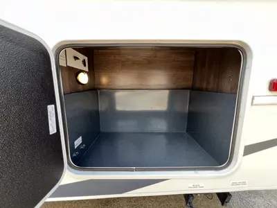 2025 Entegra Coach Odyssey SE photo 23