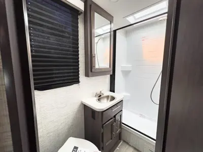2025 Entegra Coach Odyssey SE photo 18