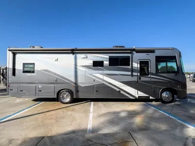 2024 Jayco Precept photo 30