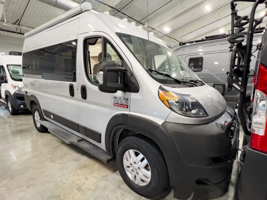 2022 Thor Motor Coach Rize exterior