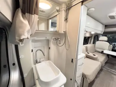 2022 Thor Motor Coach Rize photo 15