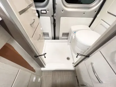 2022 Thor Motor Coach Rize photo 14