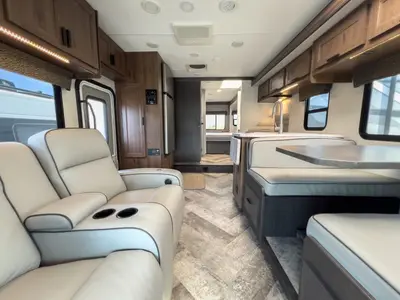 2021 Forest River Sunseeker photo 5