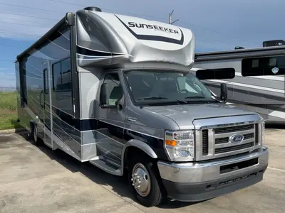 Used 2021 Forest River Sunseeker 3050S