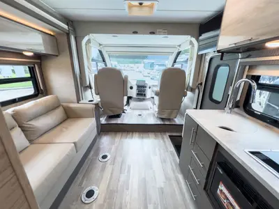 2023 Thor Motor Coach Axis photo 3