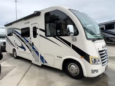 2023 Thor Motor Coach Axis photo 25