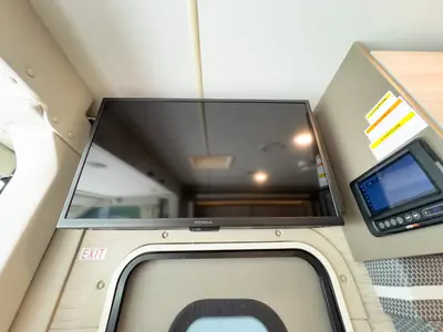 2023 Thor Motor Coach Axis photo 7