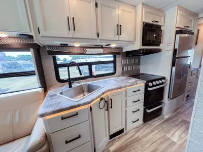 2022 Thor Motor Coach A.C.E. photo 8