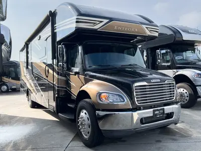 Used 2023 Entegra Coach Accolade 37K