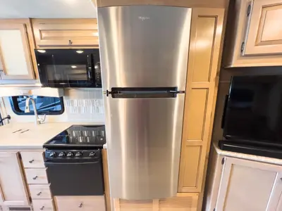2019 Thor Motor Coach Windsport photo 12