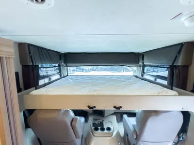 2019 Thor Motor Coach Windsport photo 4
