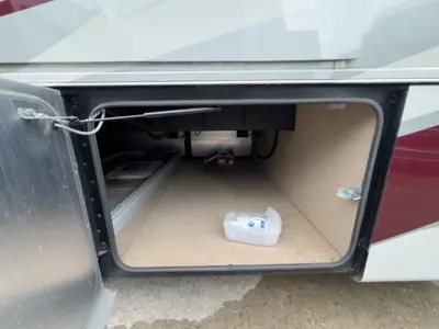 2018 Tiffin Motorhomes Phaeton photo 28
