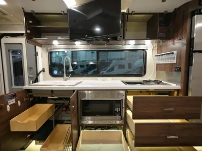 2020 Winnebago Navion photo 8