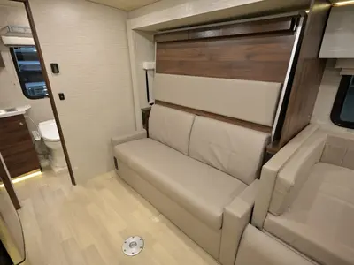 2020 Winnebago Navion photo 19