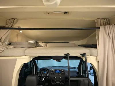 2020 Winnebago Navion photo 4