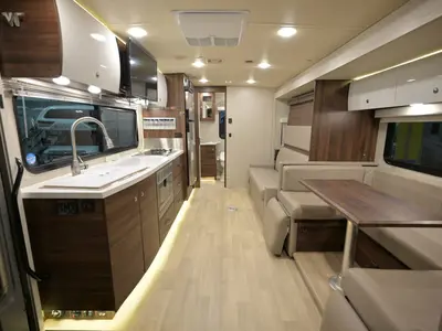 2020 Winnebago Navion photo 5