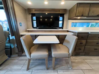 2025 Tiffin Motorhomes Breeze 33BR photo 7