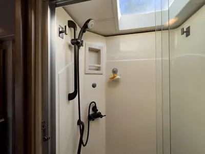 2025 Tiffin Motorhomes Breeze 33BR photo 18