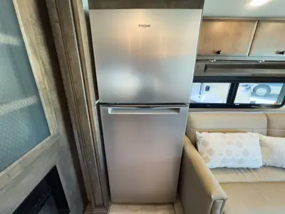 2025 Tiffin Motorhomes Breeze 33BR photo 12