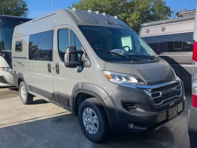 Used 2026 Thor Motor Coach Freedom Elite 17D