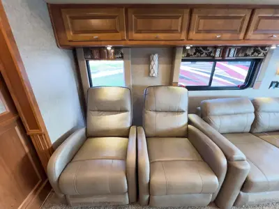 2018 Tiffin Motorhomes Allegro photo 16