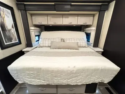2023 Thor Motor Coach Aria photo 18