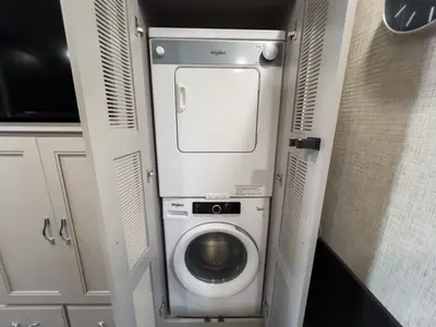 2023 Thor Motor Coach Aria photo 24