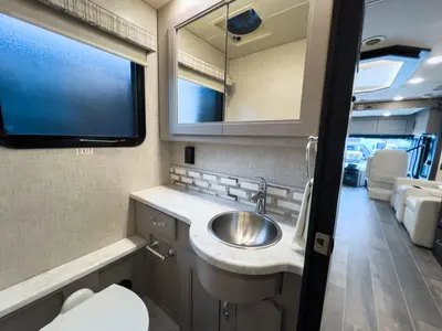 2023 Thor Motor Coach Aria photo 17
