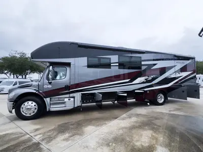 2025 Entegra Coach Accolade XL photo 24