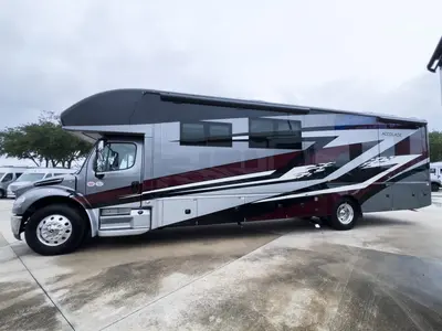 2025 Entegra Coach Accolade XL photo 23