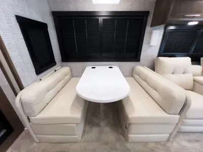 2025 Entegra Coach Accolade XL photo 15