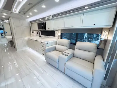 2025 Tiffin Motorhomes Allegro BUS photo 6