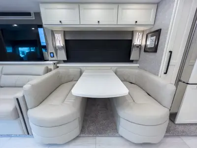 2025 Tiffin Motorhomes Allegro BUS photo 16