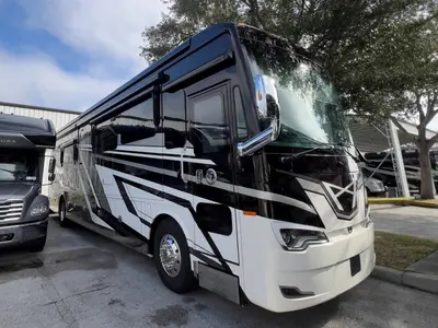 2025 Tiffin Motorhomes Allegro BUS photo 26