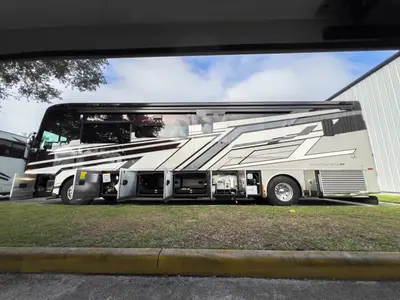 2025 Tiffin Motorhomes Allegro BUS photo 25