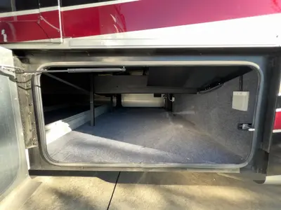 2018 Tiffin Motorhomes Allegro RED photo 28