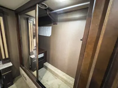 2018 Tiffin Motorhomes Allegro RED photo 23