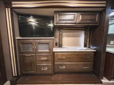 2018 Tiffin Motorhomes Allegro RED photo 21