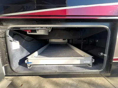 2018 Tiffin Motorhomes Allegro RED photo 27