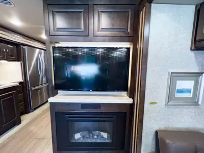 2018 Tiffin Motorhomes Allegro RED photo 15