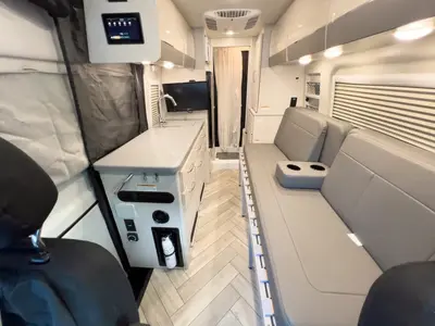 2025 Thor Motor Coach Tranquility photo 5